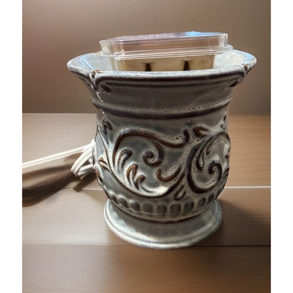 Scentsy Milano Renaissance ceramic wax warmer Blue Brown Scentsy Bar Included